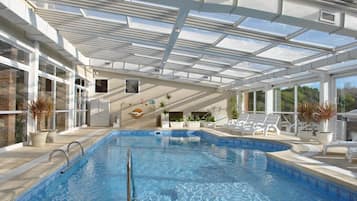 Piscine couverte, piscine extérieure