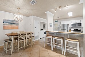 Condo | In-room dining - Woodland Shores Beach Resort by Panhandle Getaways (Miramar Beach)