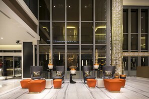 Lobby sitting area - Vertu Harmoni Jakarta (Jakarta)