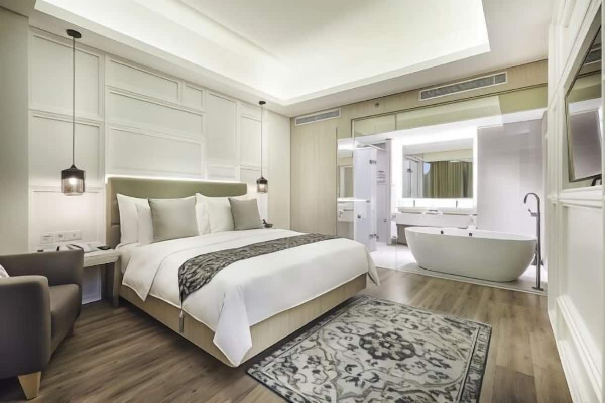1 chambre, minibar, coffres-forts dans les chambres