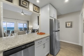 LÀgenhet - 2 sovrum | Eget kök | KylskÄp, mikrovÄgsugn, ugn och spishÀll