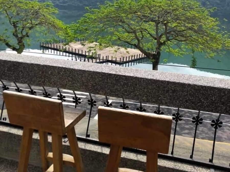 Honeymoon-Doppelzimmer, Balkon, Seeblick | Blick auf den See