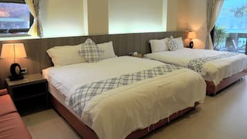 Comfort Quadruple Room, Balcony, Lake View | Premium bedding, down comforters, desk, blackout drapes