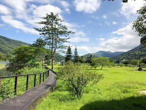 Ecotours - Lakeside 46 (Shoufeng)