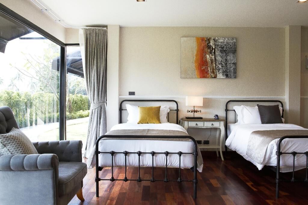 Minibar, desk, blackout curtains, rollaway beds