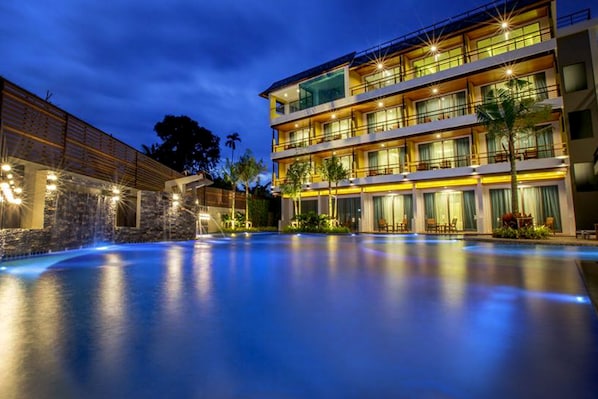 Outdoor pool