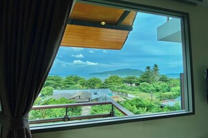 Deluxe Sea View | Prémium ágynemű, széf a szobában, íróasztal és hangszigetelés