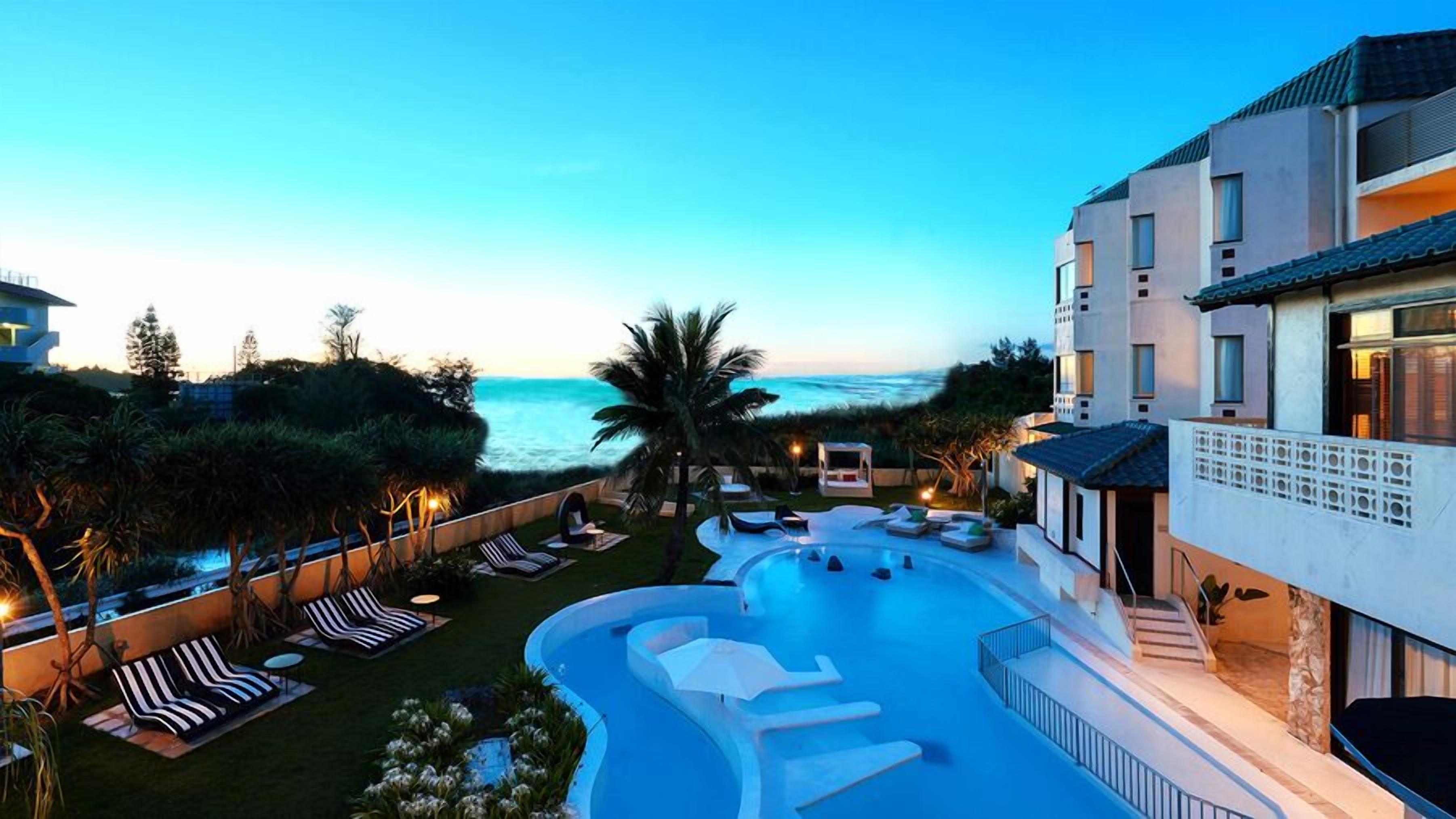 Pool | Seasonal outdoor pool