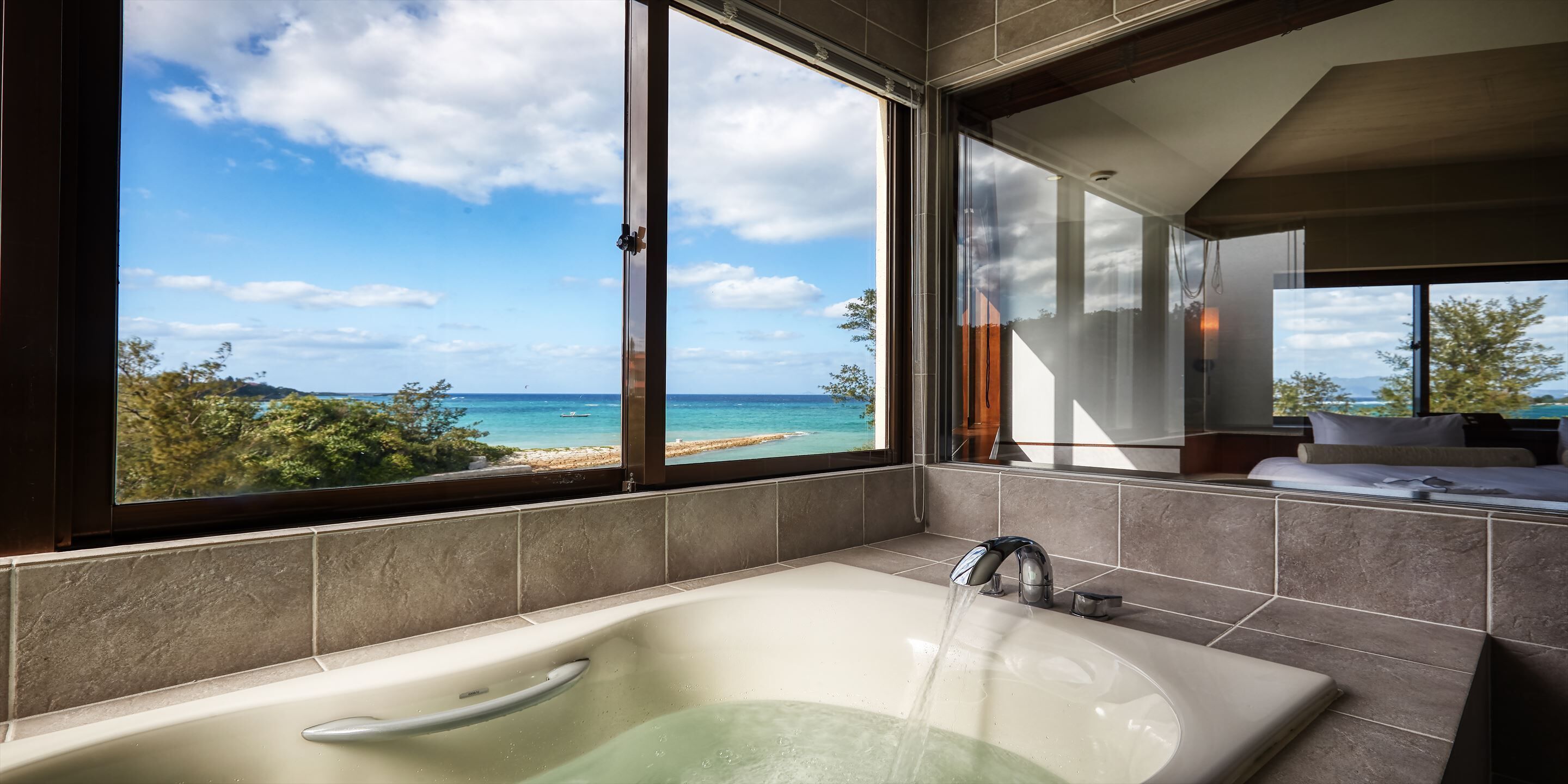 10 bedrooms, in-room safe, desk, soundproofing