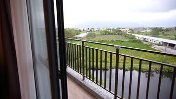 Firemannsrom – comfort, 2 dobbeltsenger, ikke-røyk, balkong | Utsikt fra rommet