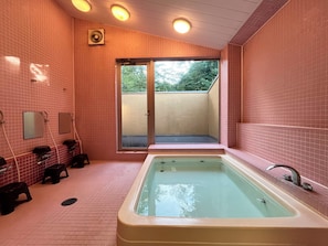 Salle de bain commune