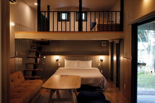 Luxury Mobile Home | Living area | Books