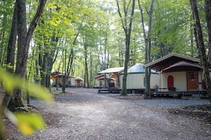 Villa | Blick auf die Straße