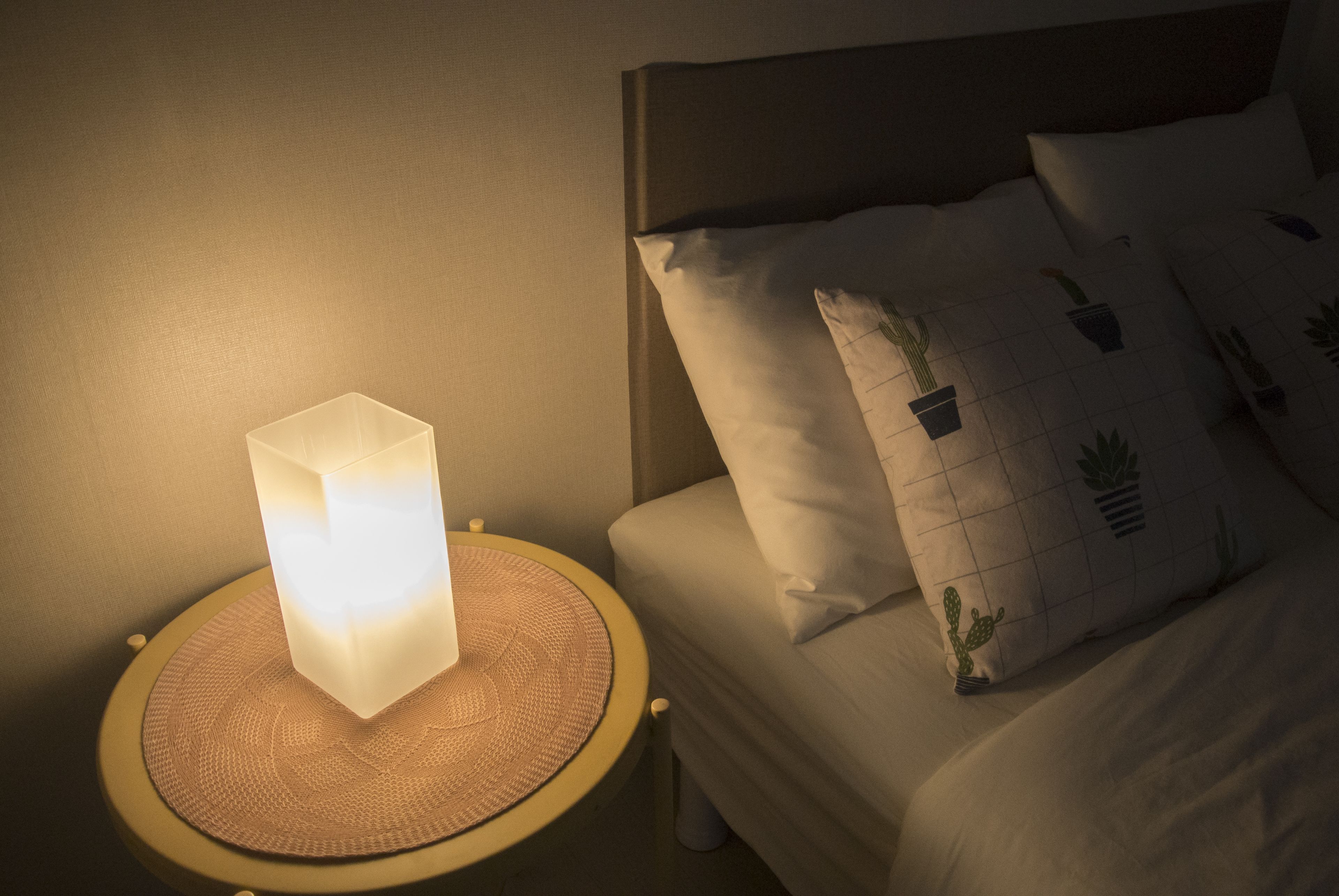 ダブルルーム | デスク、遮光カーテン、防音設備、WiFi (無料)