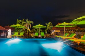 Piscina all'aperto