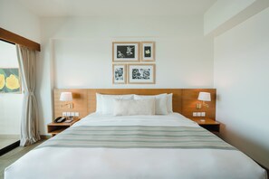 One Bedroom Residence Suite | Ropa de cama de alta calidad y caja de seguridad en la habitación 