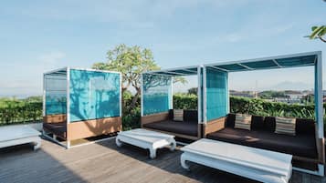 Sun deck