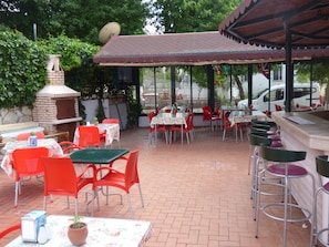 Se sirven desayunos, comidas y cenas