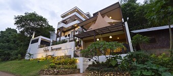 Vela Terraces Hotel