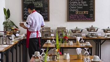 Daily local cuisine breakfast for a fee