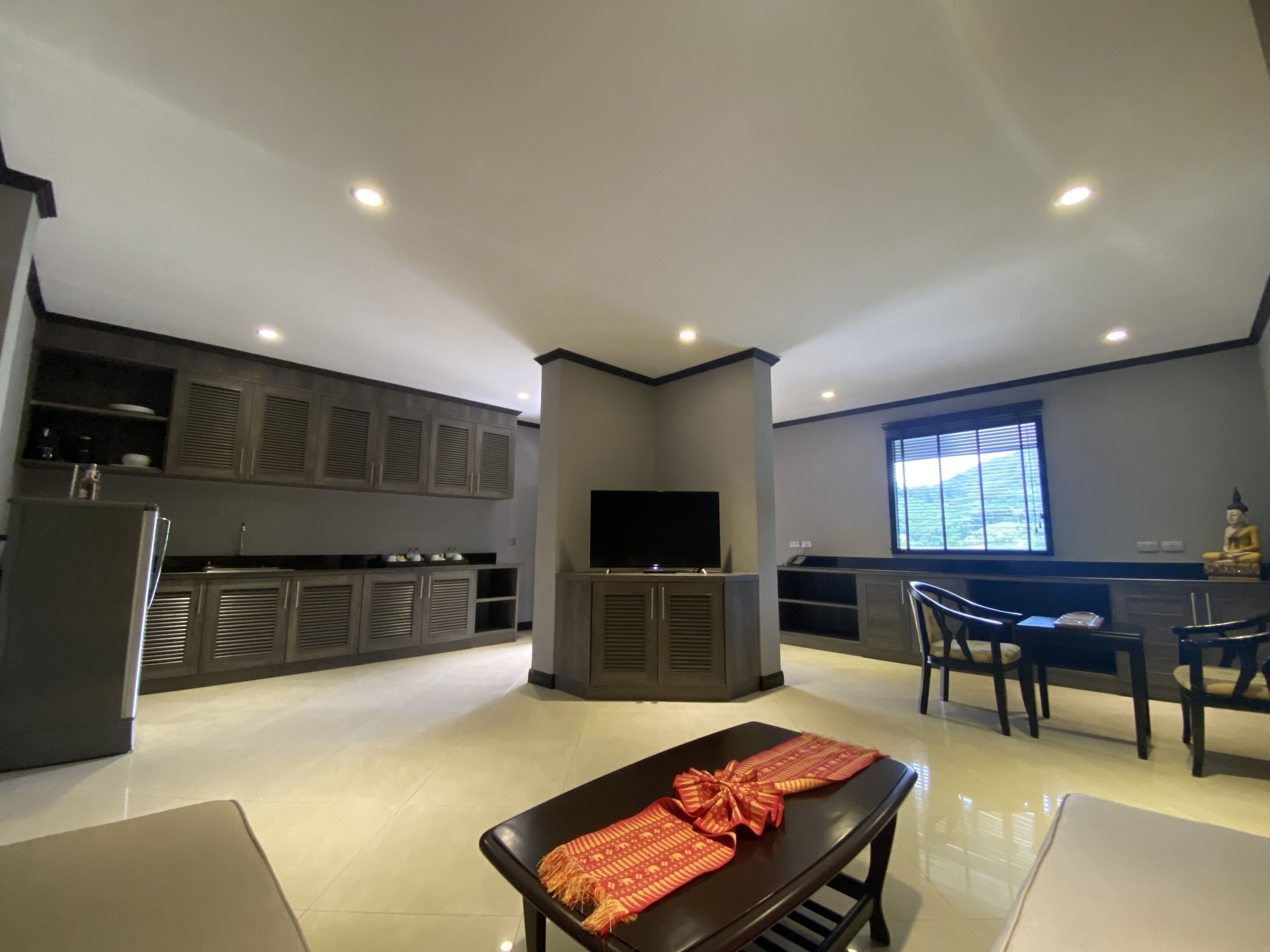 Superior VIP | Private kitchen | Fridge, electric kettle