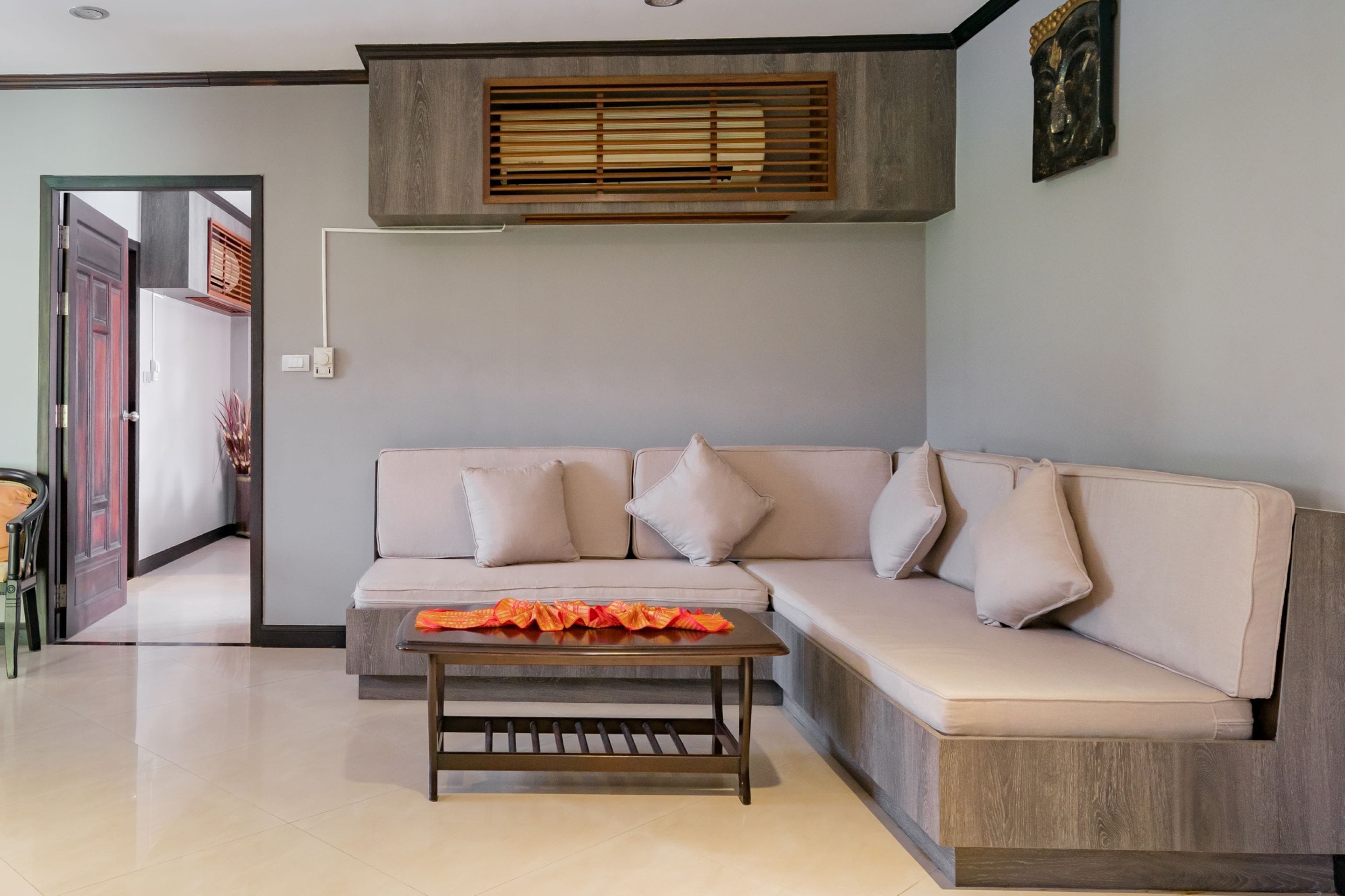 Superior VIP | Living area | LCD TV