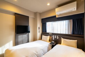 雙床房, 非吸煙房 (with Shower Booth) | 房內夾萬、書桌、手提電腦工作空間、遮光窗簾/窗簾