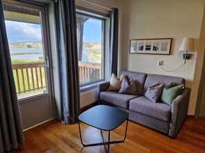 Colchones con pillow-top, cortinas blackout y sistema de insonorización 