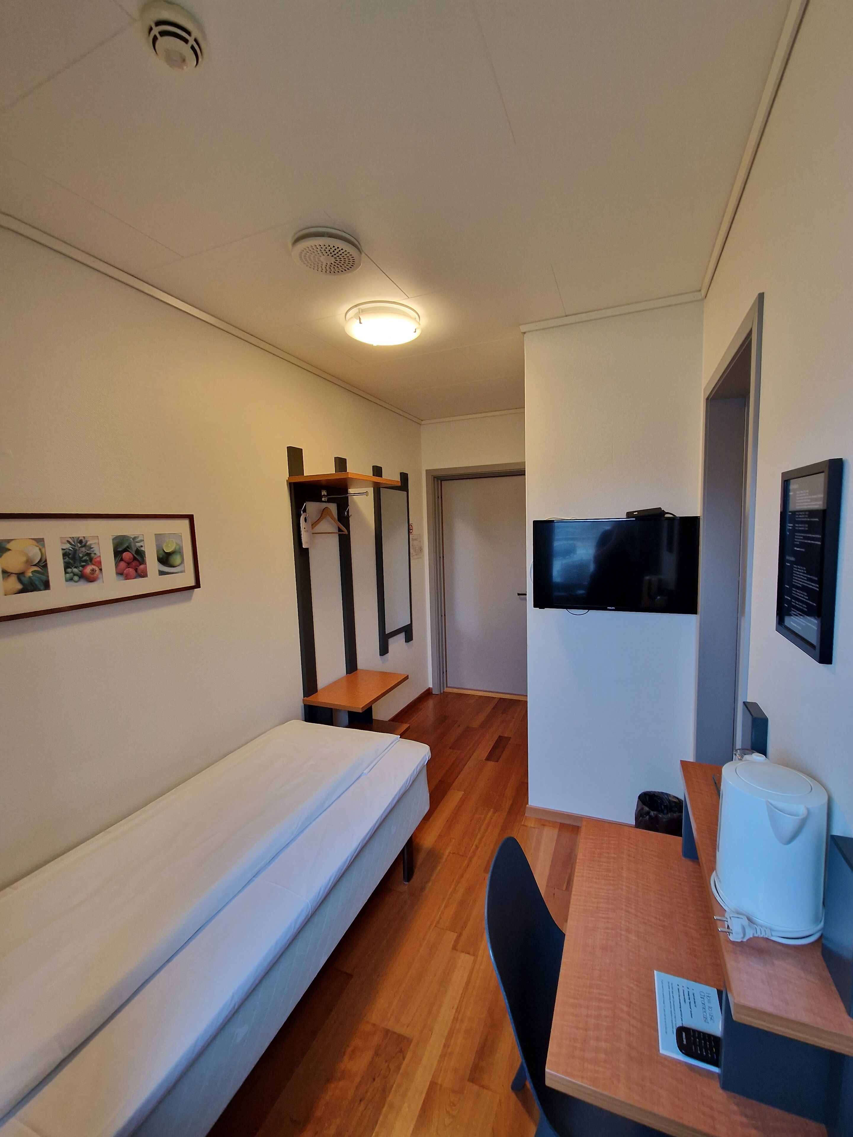 single room | 1 bedroom, pillow-top beds, blackout curtains, soundproofing