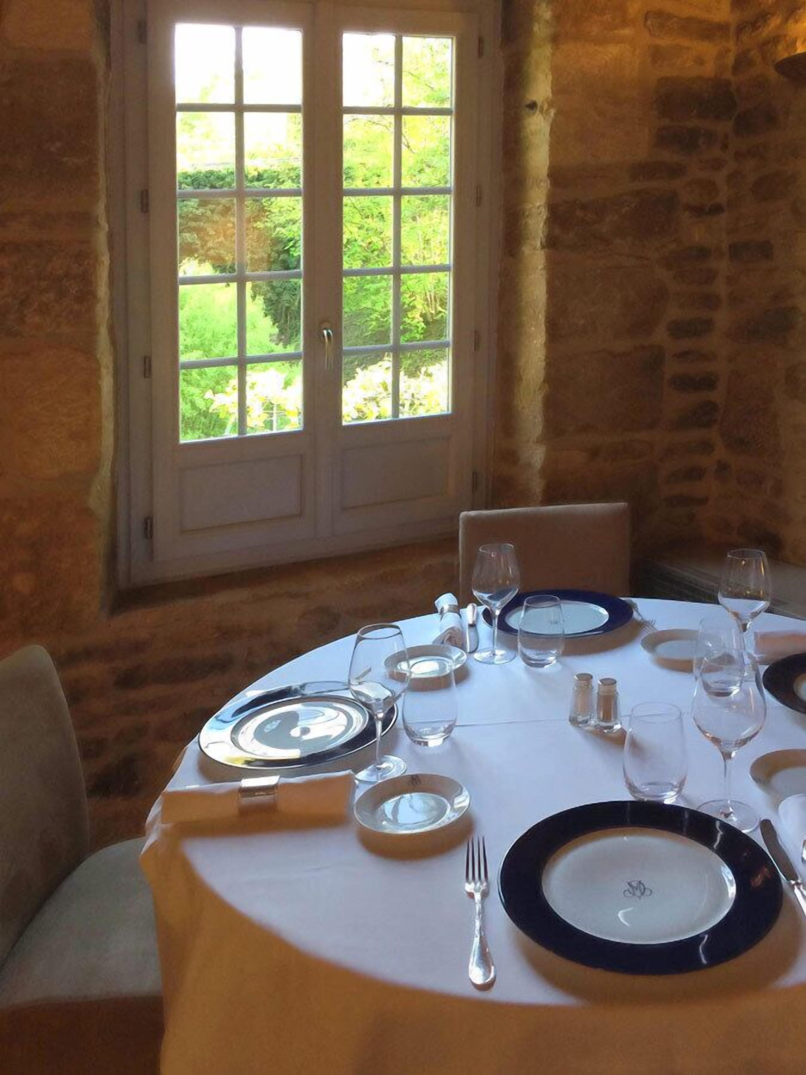 dinner served, french cuisine, garden views