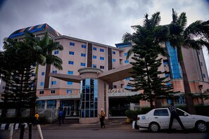 Exterior - Barcelona Hotels Abuja (Abuja)