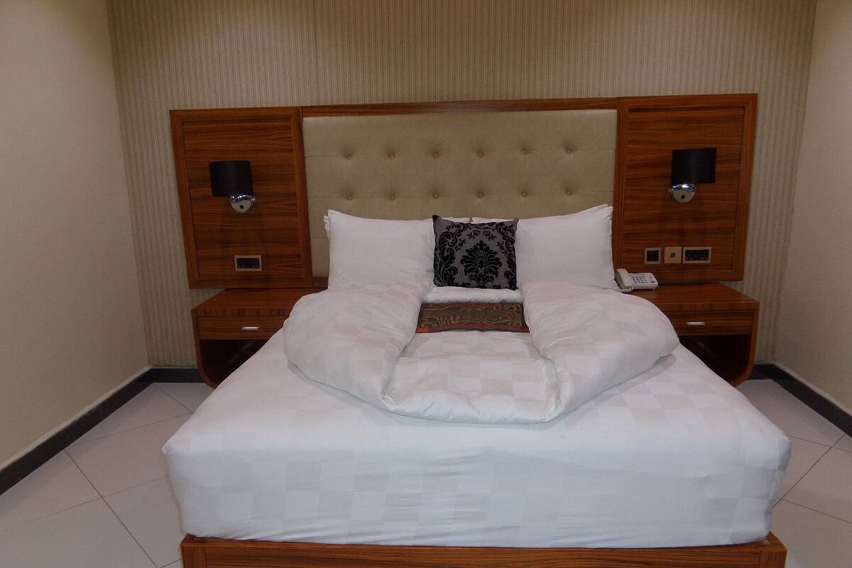 Classic Room, 1 Double Bed | Desk, free WiFi