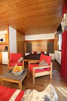 熨斗/熨板、免费婴儿床、免费 WiFi、床单