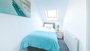 1 habitación, tabla de planchar con plancha y wifi gratis 