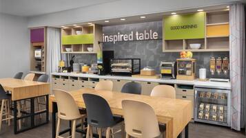 Free daily continental breakfast