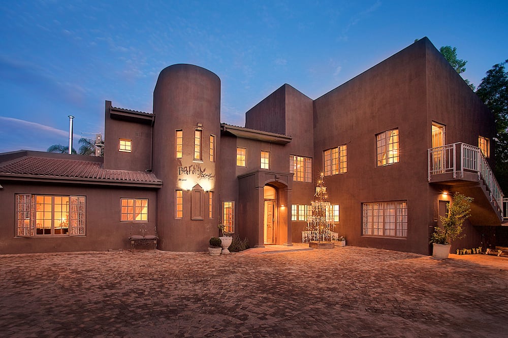 Baruch Guesthouse on Lovell