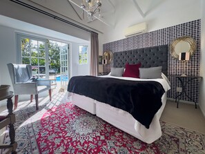 Habitación clásica, 1 habitación | Ropa de cama de alta calidad, edredón y minibar 