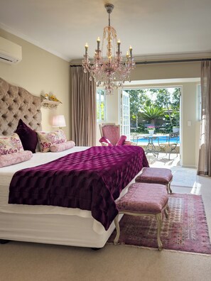 ห้องลักซ์ชัวรี่, 1 ห้องนอน | มินิบาร์, ตู้นิรภัยในห้องพัก, ห้องพักตกแต่งอย่างมีเอกลักษณ์