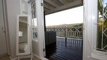 Apartemen Comfort, 2 kamar tidur | Balkon