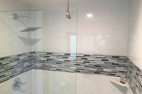Standardzimmer, 1 Queen-Bett | Dusche im Bad
