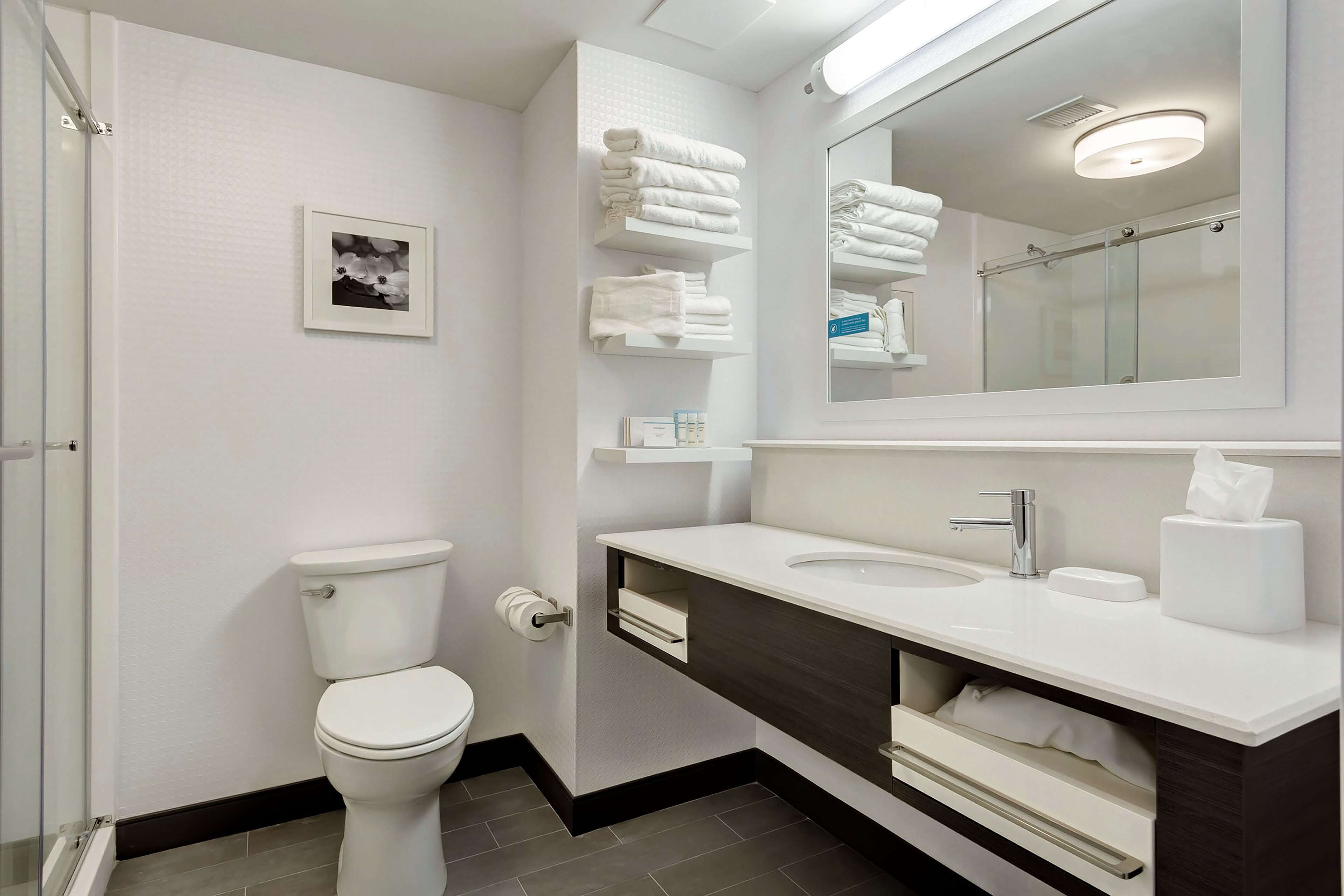 room, 2 queen beds, non smoking, refrigerator | bathroom | free toiletries, towels