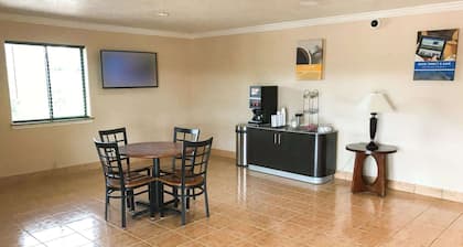 Motel 6 Alvin, TX