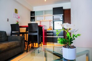 Executive Suite | Living area