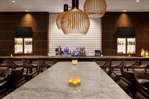 Bar (en el alojamiento)