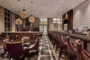 Serves lunch, dinner, and happy hour - Homewood Suites by Hilton Charlotte/SouthPark (Charlotte)