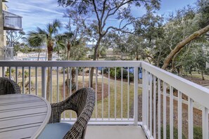 House, 2 Bedrooms | Balcony