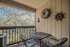 House, 2 Bedrooms | Balcony