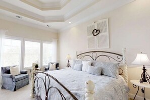 House, 5 Bedrooms | 5 bedrooms - Palm Breeze 5 Bedroom Holiday Home (Hilton Head Island)