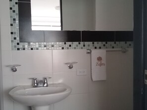 Bathroom - Hotel Zafiro Boutique (Bogotá)