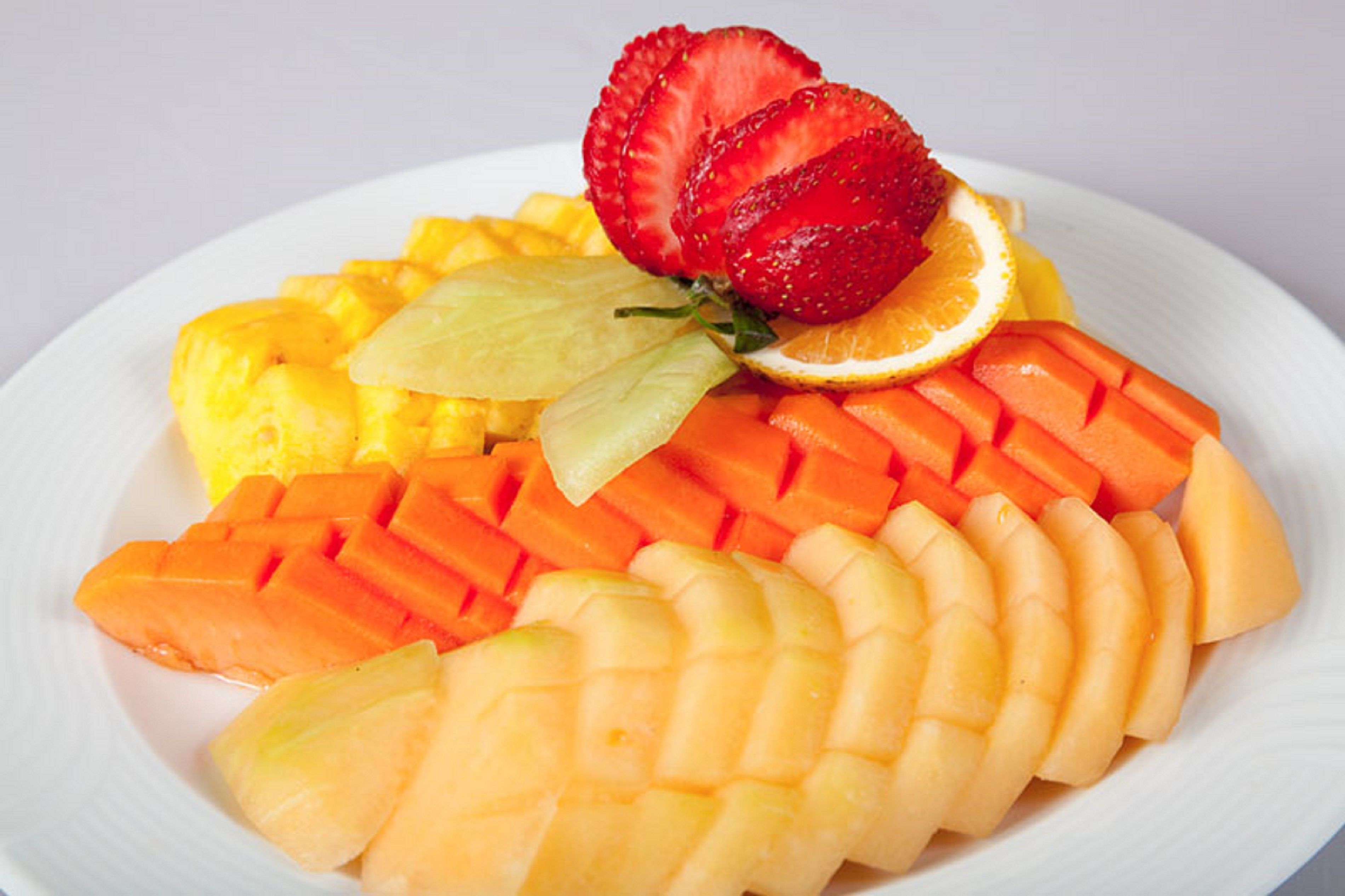 daily full breakfast (usd 9 per person)